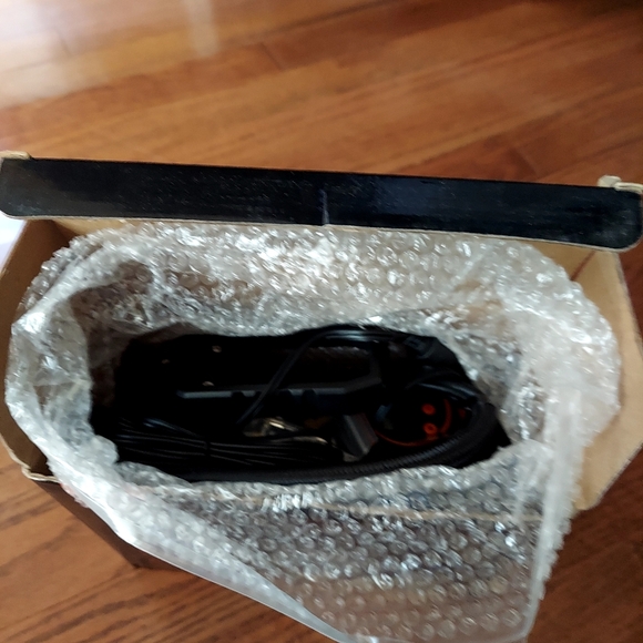 AstroAI Portable Air Compressor - Picture 2 of 11